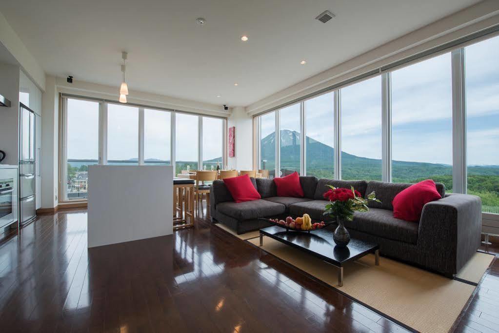 Snow Crystal Apartment Кучан Екстериор снимка